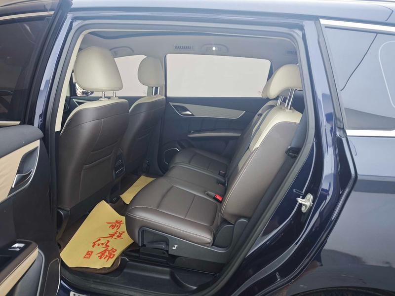 BYD Song Max Hybrid, 2022 — фото 9 из 10