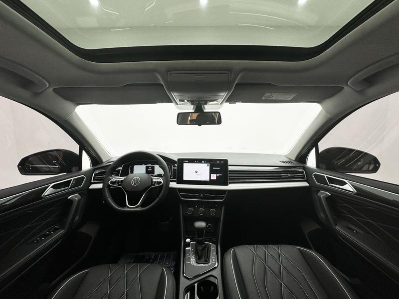 Volkswagen Tiguan L Pro, 2023 — фото 10 из 12