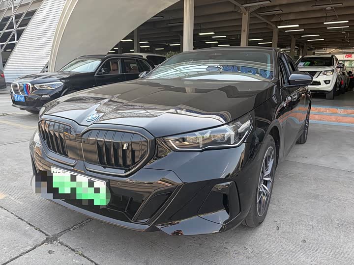 BMW i5, 2025 — купить в Казани под ключ