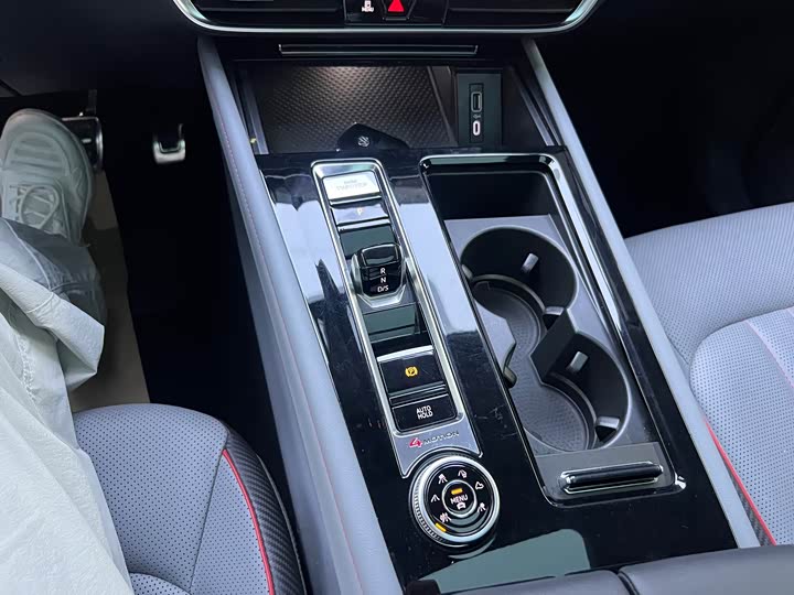Volkswagen Teramont X, 2023 — фото 7 из 9