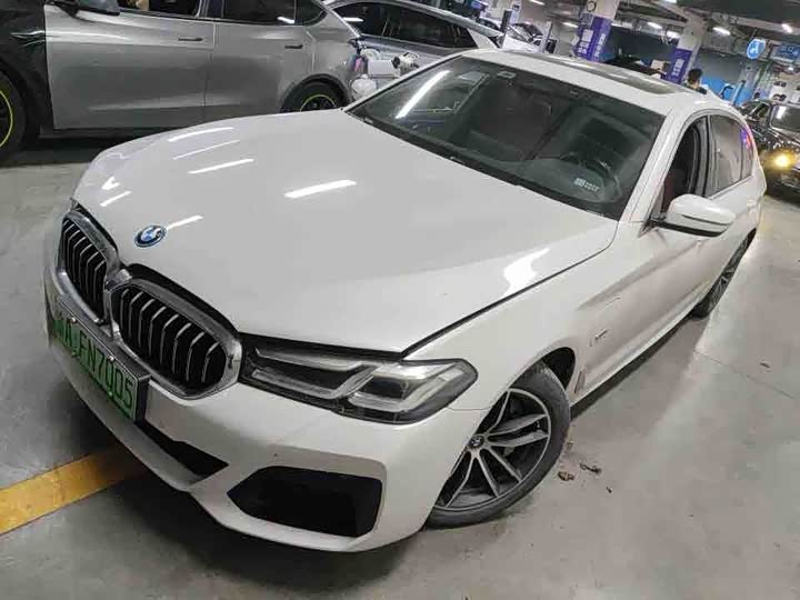 BMW 5 Series Hybrid, 2023 — купить в Белгороде под ключ