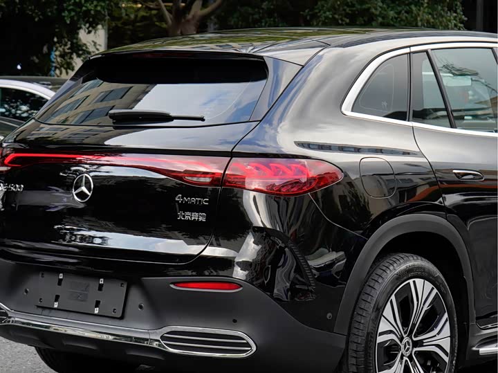 Mercedes-Benz EQE SUV, 2026 — фото 6 из 9