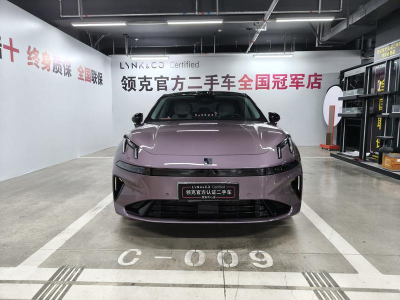 Lynk & Co 07 EM-P Hybrid, 2025 — фото 2 из 12
