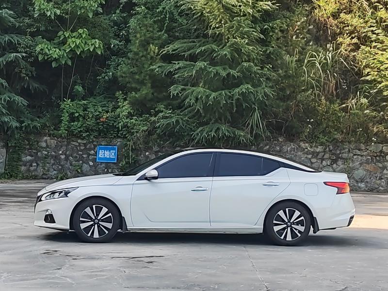 Nissan Teana, 2022 — фото 4 из 12