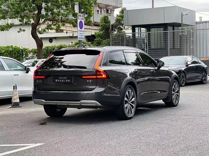 Volvo V90, 2022 — фото 5 из 9