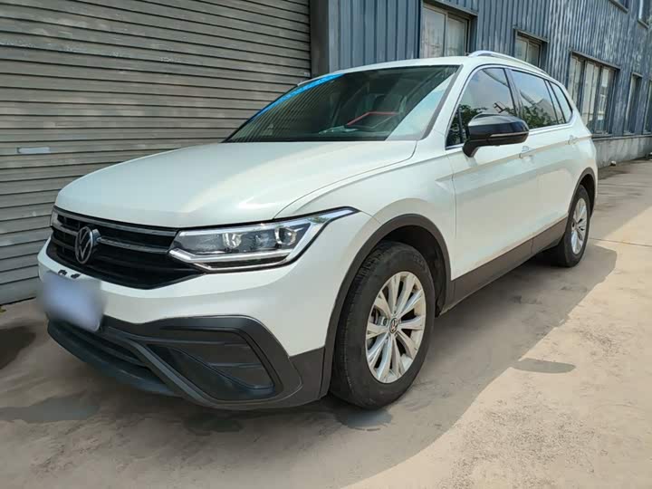 Volkswagen Tiguan L Pro, 2024 — купить в Кирове под ключ