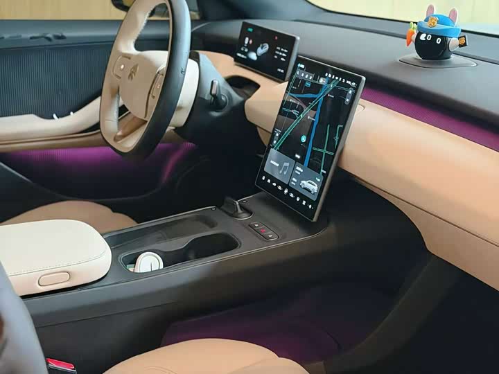 Nio ET5T, 2024 — фото 8 из 9