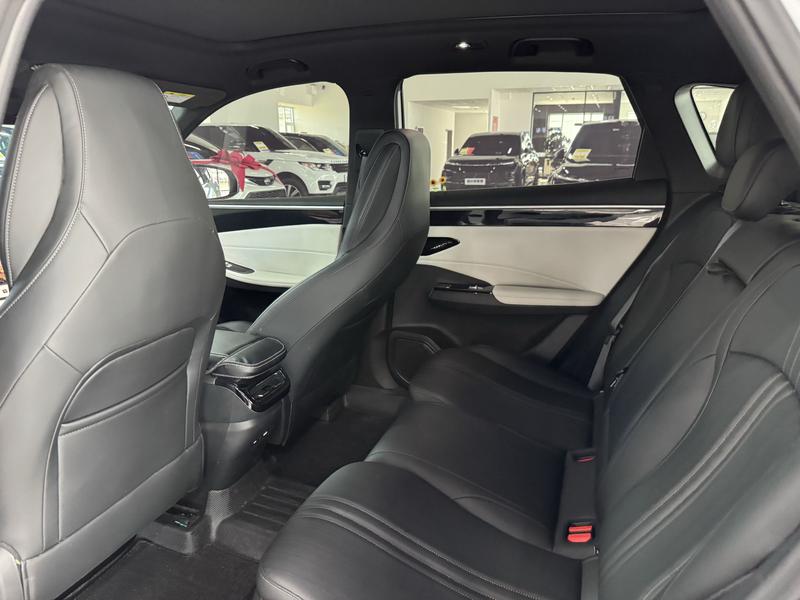 Geely Galaxy L7, 2024 — фото 8 из 9