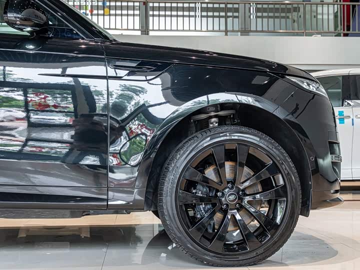 Land Rover Range Rover Sport Hybrid, 2024 — фото 5 из 9