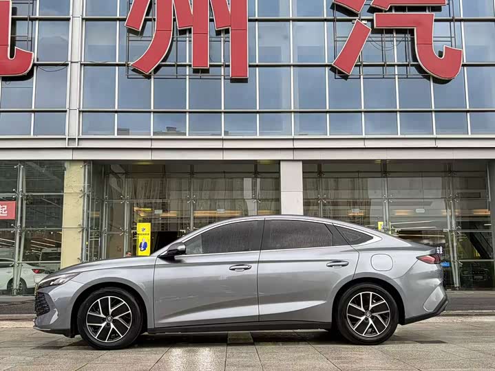 BYD Qin L, 2024 — фото 7 из 9