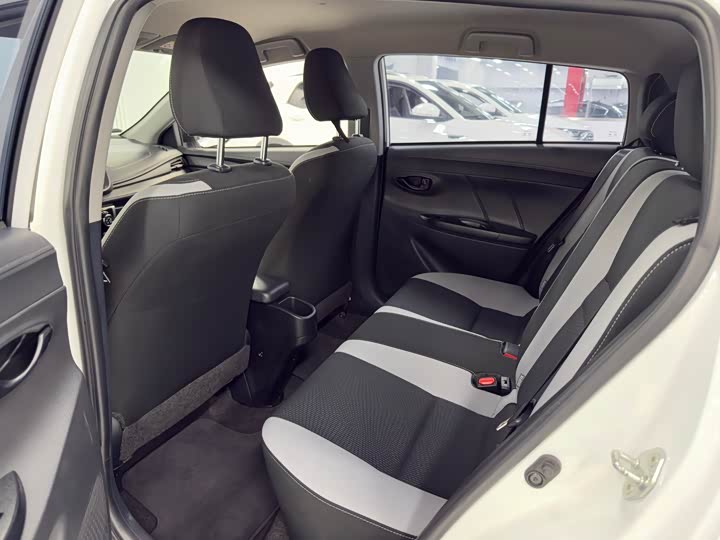Toyota Yaris L Hatchback, 2021 — фото 9 из 9