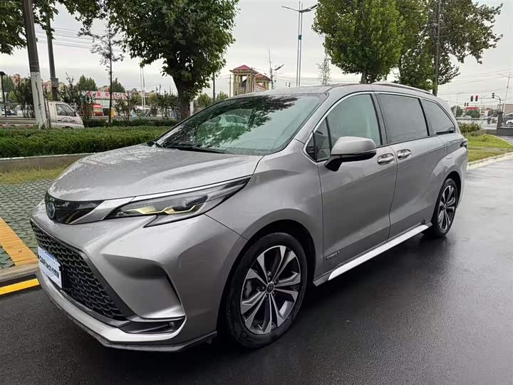 Toyota Granvia, 2023 — купить в Перми под ключ