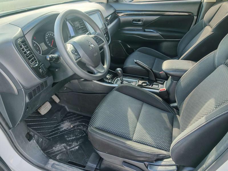 Mitsubishi Outlander, 2023 — фото 11 из 12