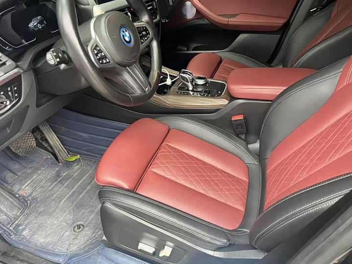 BMW iX3, 2021 — фото 3 из 9