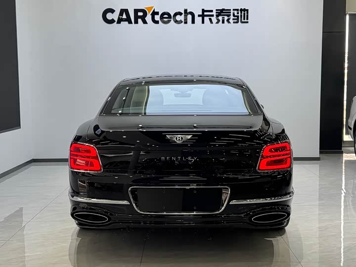 Bentley Flying Spur Hybrid, 2025 — фото 5 из 9