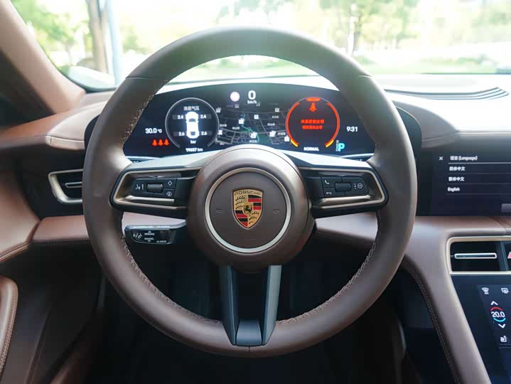 Porsche Taycan, 2023 — фото 6 из 9