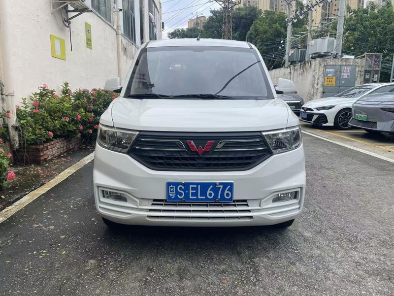 Wuling Hongguang V, 2022 — фото 2 из 12