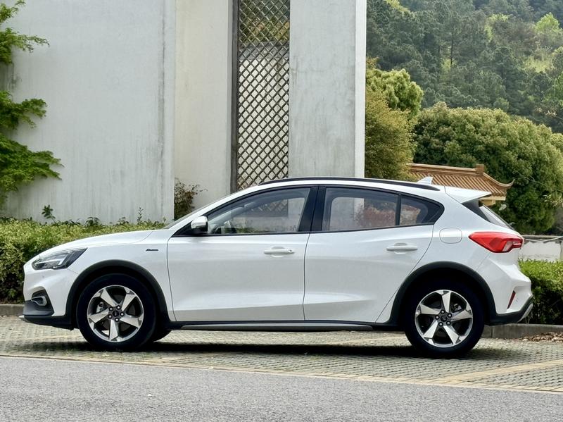 Ford Focus Active, 2021 — фото 4 из 12