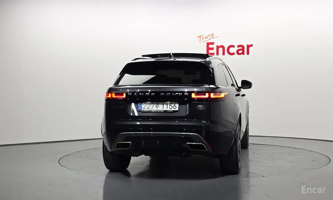Land Rover Range Rover Velar, 2023 — фото 4 из 12