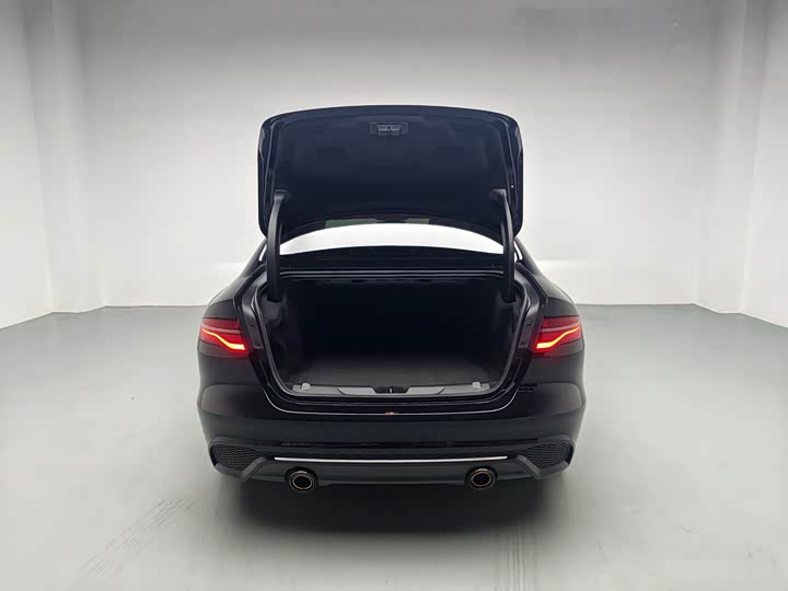 Jaguar XE L, 2021 — фото 7 из 9