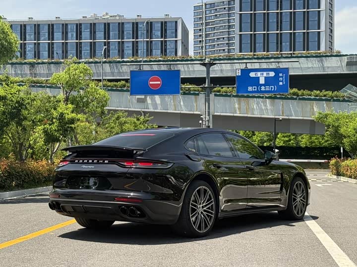 Porsche Panamera, 2023 — фото 5 из 9