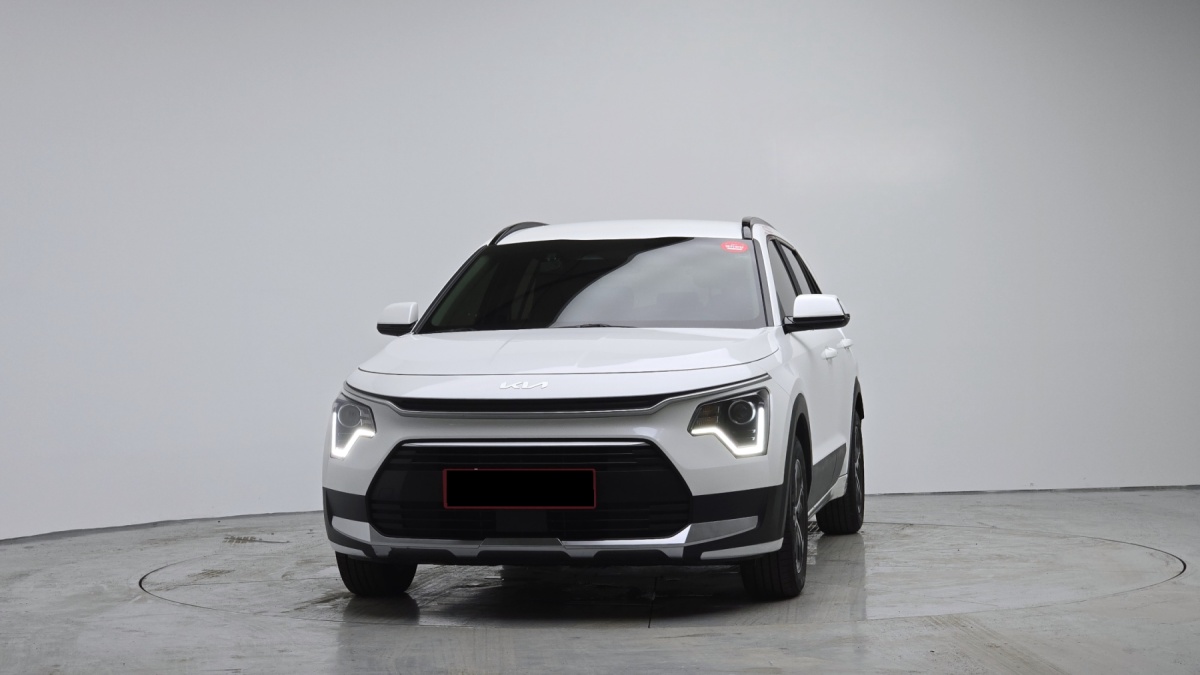Kia Niro, 2023 — фото 3 из 12