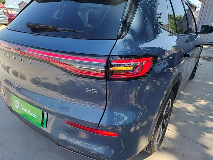 Geely Galaxy E5, 2025 — фото 8 из 9