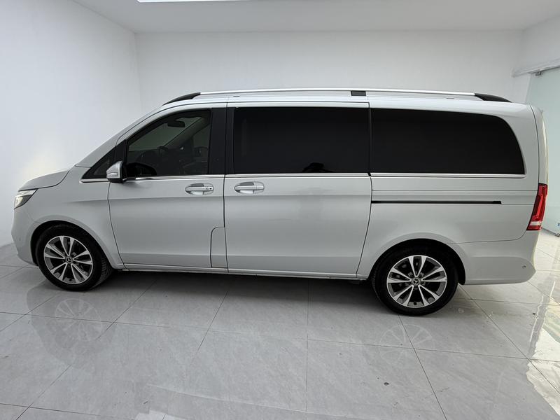 Mercedes-Benz V-Class, 2022 — фото 4 из 12
