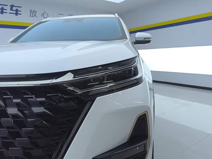 Chery Tiggo 8 Pro, 2023 — фото 5 из 9