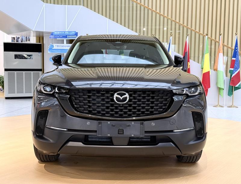 Mazda CX-50, 2023 — фото 2 из 12