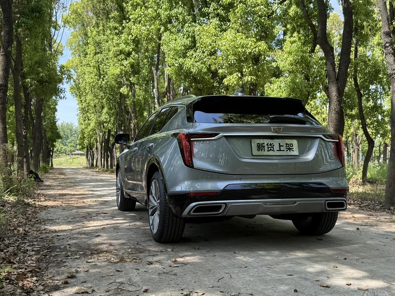 Cadillac GT4, 2025 — фото 4 из 8