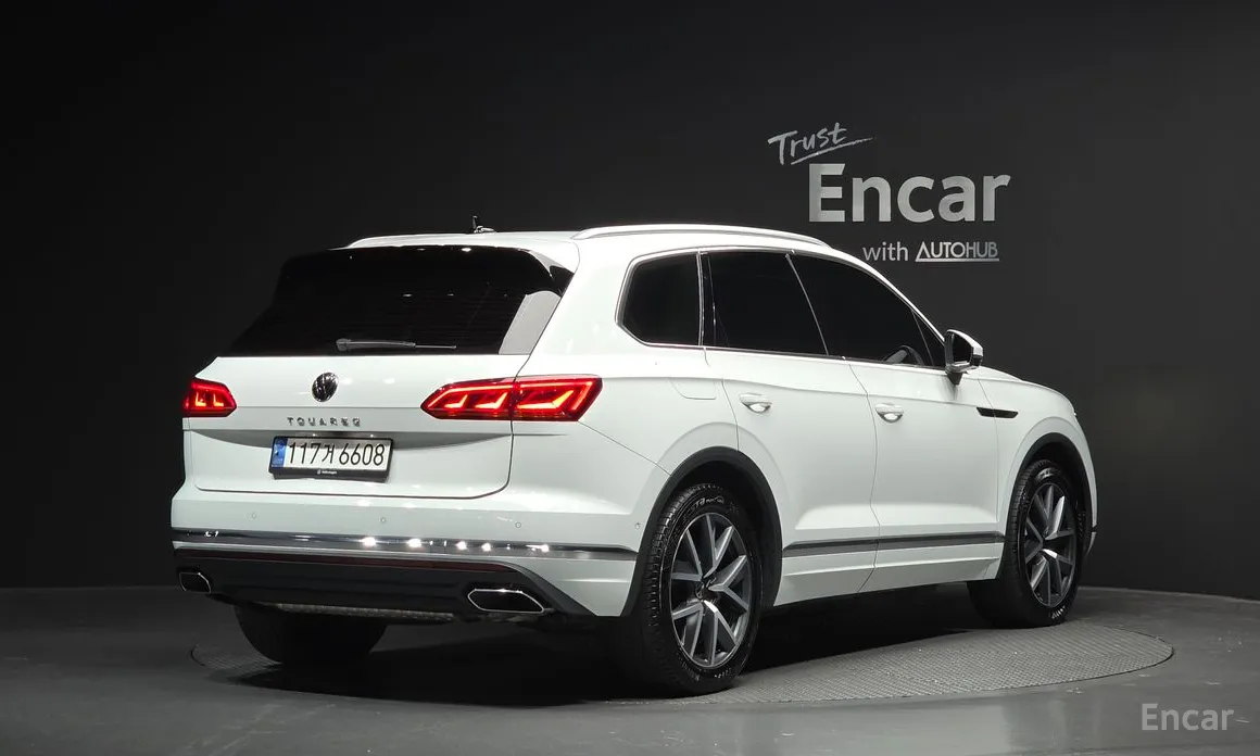 Volkswagen Touareg, 2022 — фото 2 из 12