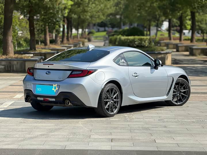 Subaru BRZ, 2023 — фото 4 из 9