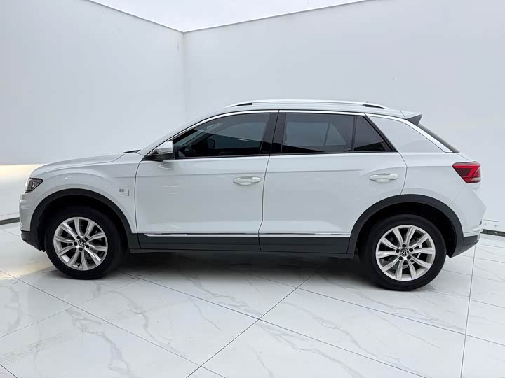 Volkswagen T-Roc, 2022 — фото 3 из 9