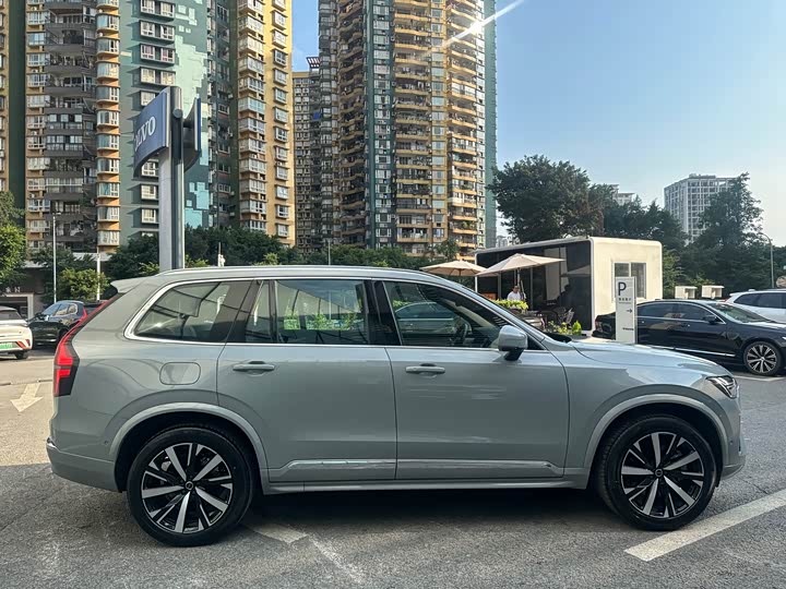 Volvo XC90 Hybrid, 2025 — фото 4 из 9