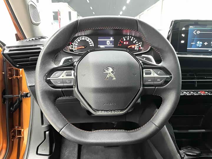 Peugeot 2008, 2022 — фото 8 из 9