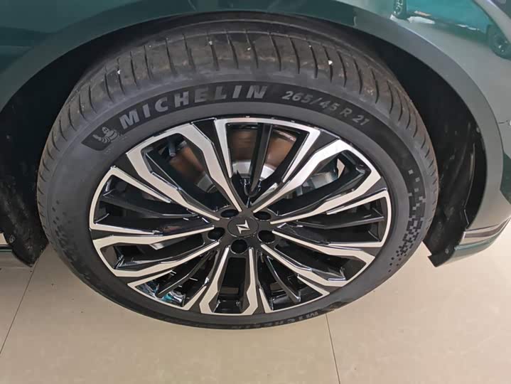 Dongfeng Yipai eπ 008, 2025 — фото 6 из 9