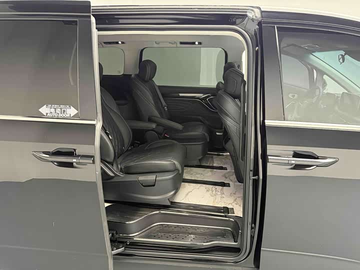 Maxus G90, 2023 — фото 6 из 9
