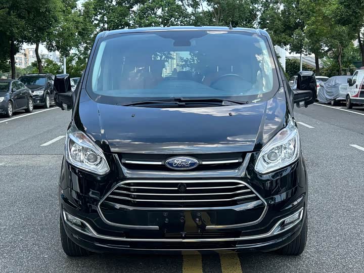 Ford Tourneo, 2021 — фото 2 из 9