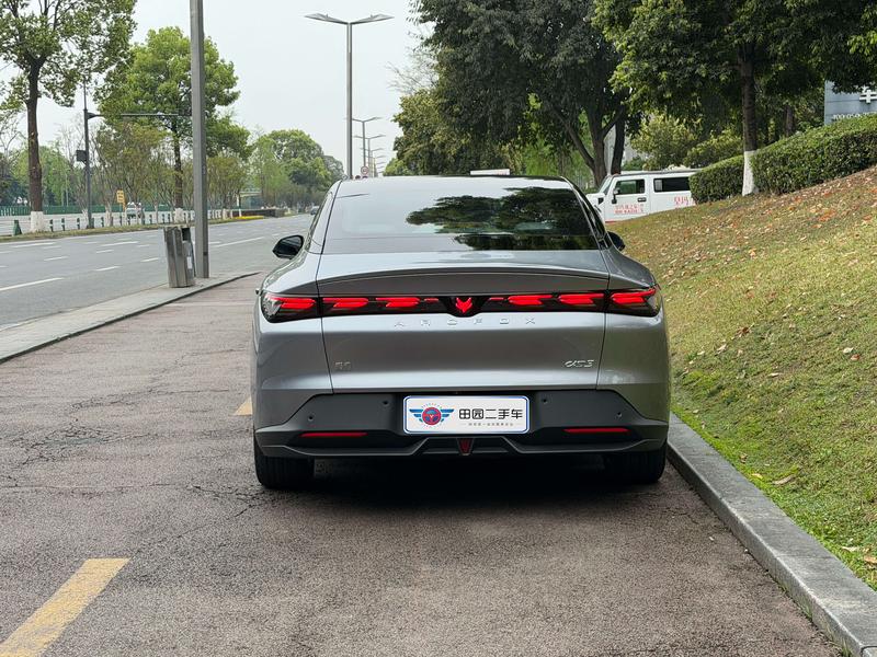 BAIC Arcfox Alpha S5, 2024 — фото 5 из 11