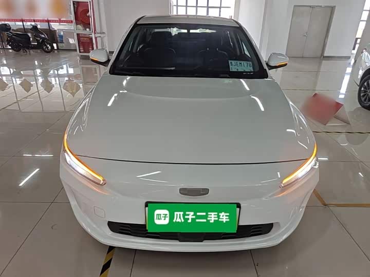 Geely Geometry A, 2023 — фото 3 из 9