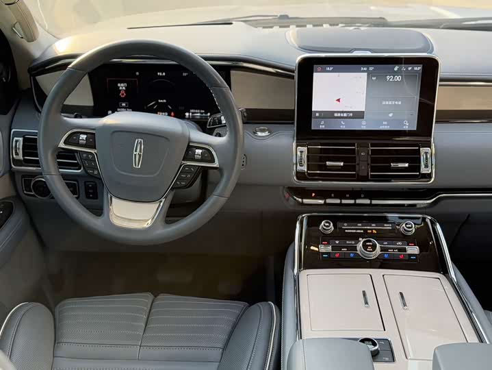 Lincoln Navigator, 2021 — фото 9 из 9