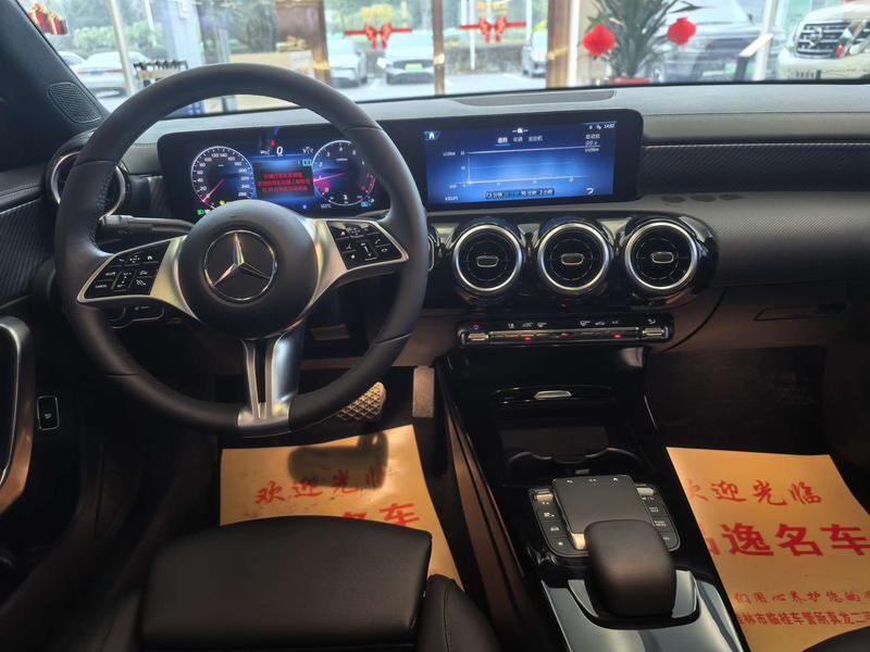 Mercedes-Benz A-Class, 2023 — фото 6 из 11