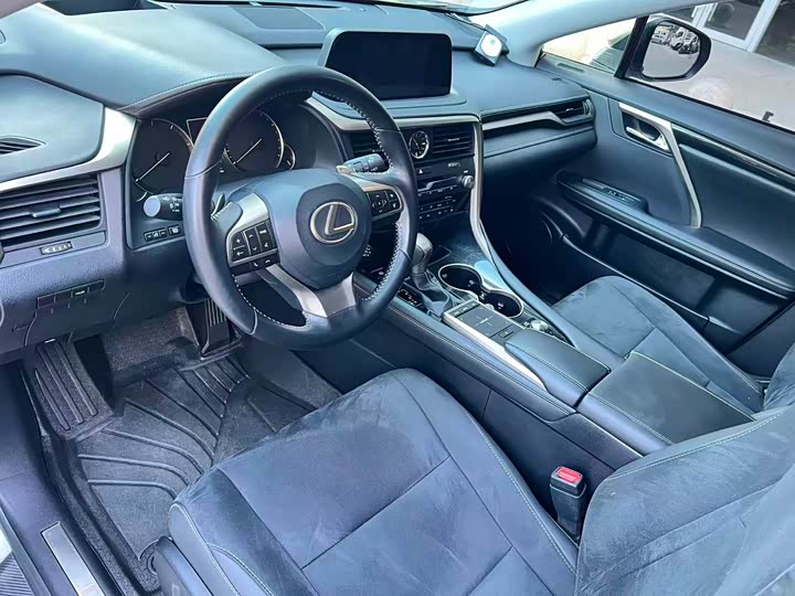 Lexus RX, 2022 — фото 4 из 9