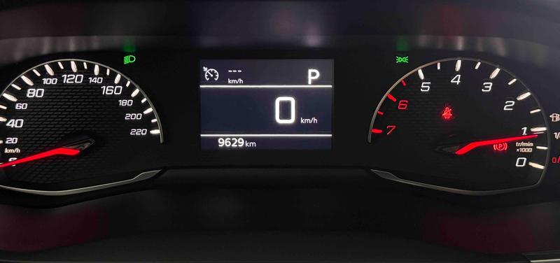 Peugeot 2008, 2022 — фото 10 из 12