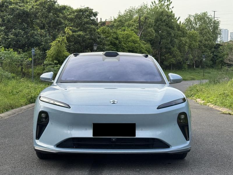 Nio ET5, 2022 — фото 2 из 12