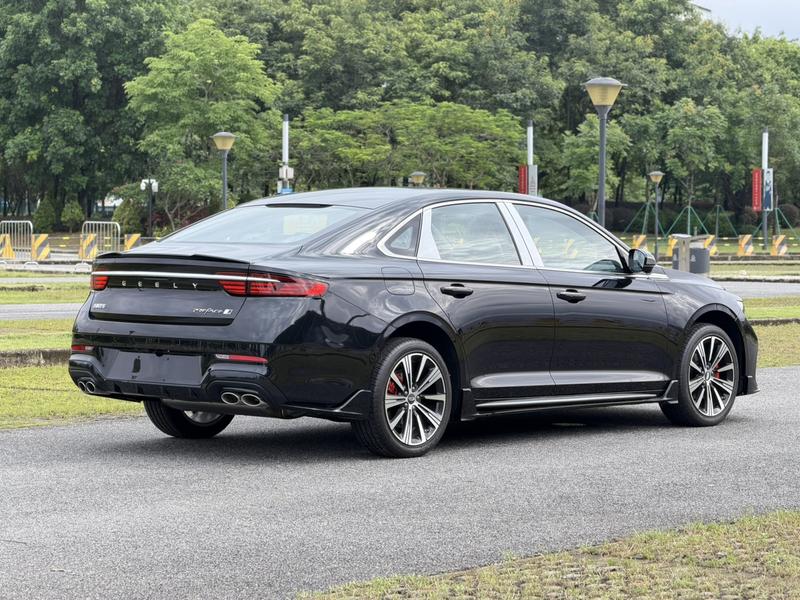Geely Preface, 2026 — фото 6 из 12