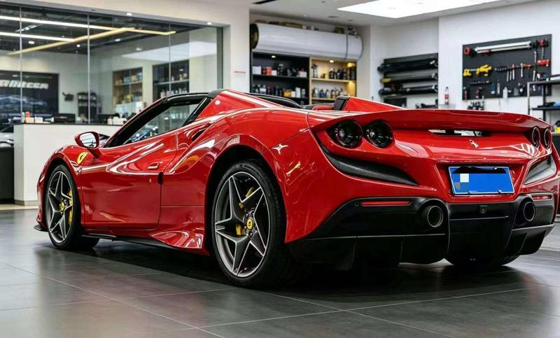 Ferrari F8, 2022 — фото 4 из 9