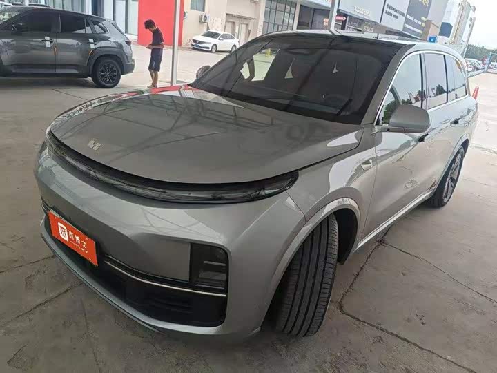 LiXiang L8, 2024 — купить в Владимире под ключ