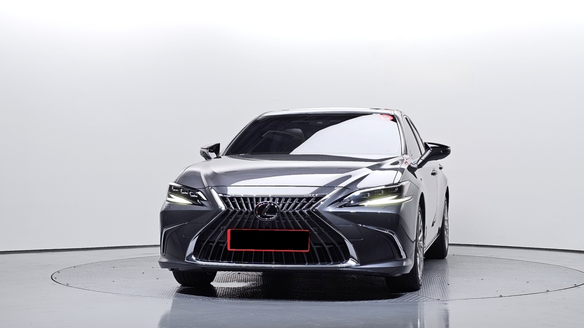 Lexus ES, 2022 — фото 3 из 12